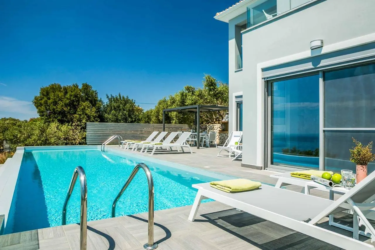 Villa Della Luna Βλαχάτα